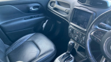 Jeep Renegade 1.3 T4 GSE Limited 5dr DDCT Petrol Hatchback